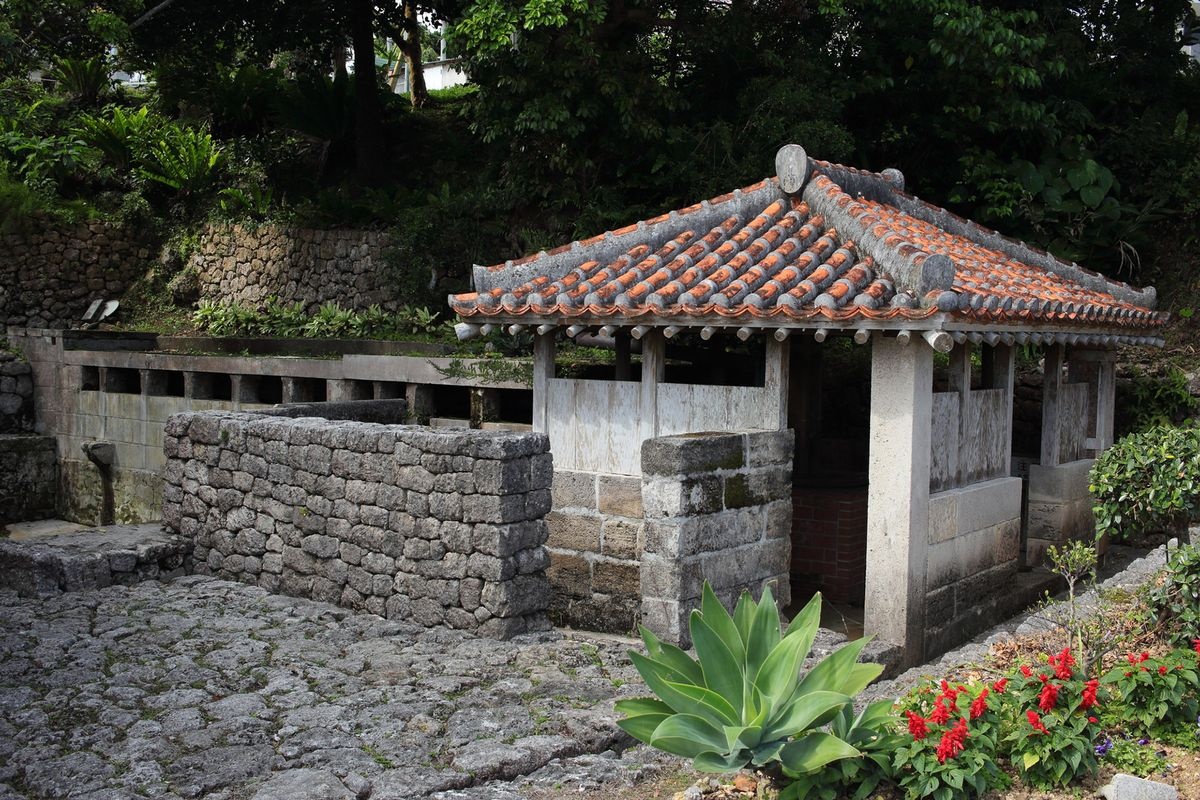 仲村渠樋川