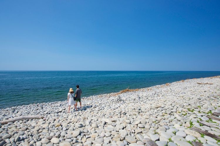 หาดนาริอิชิโนะฮามะ (ชายหาดฮานามิ)