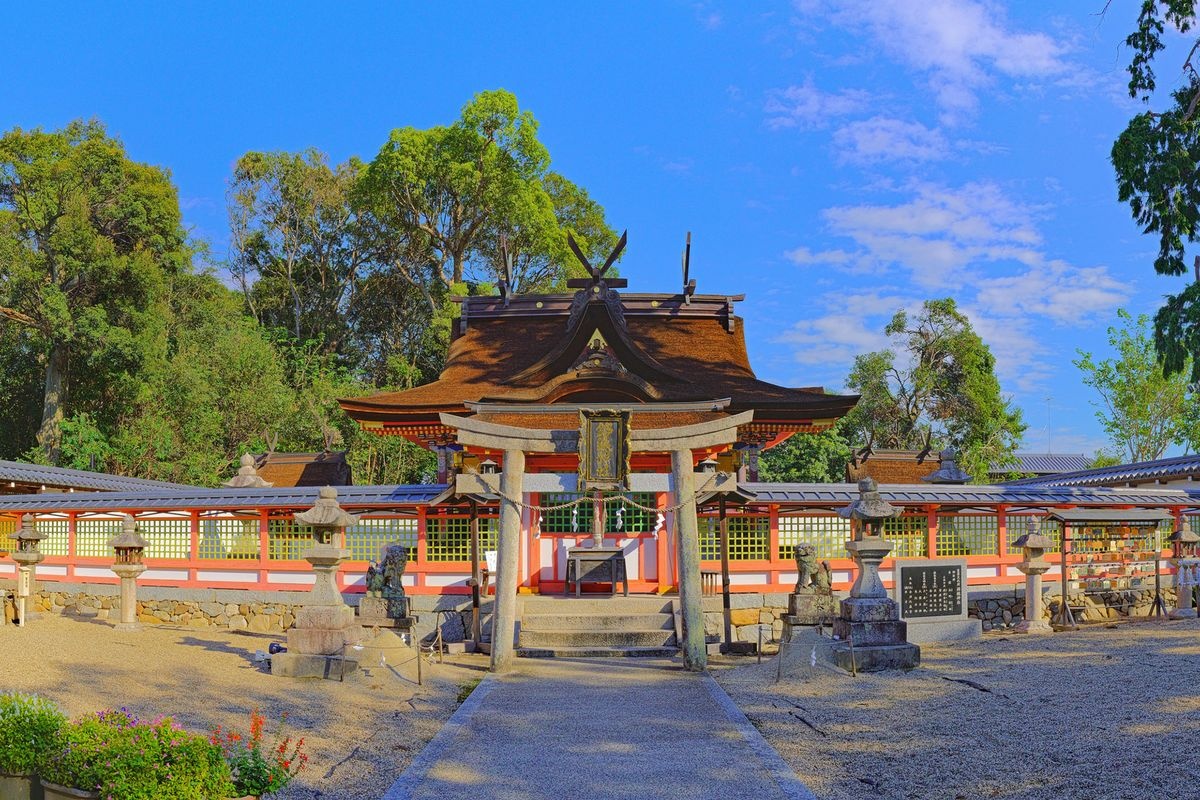 錦織神社 (Nishikiori Jinja)