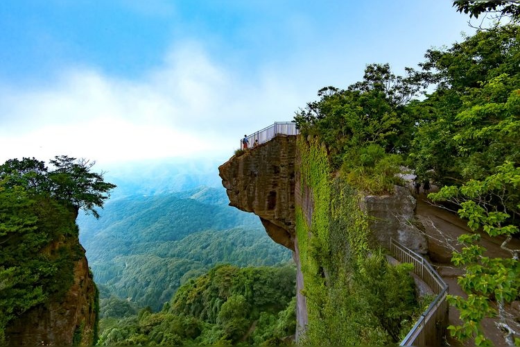 鋸山 (Mount Nokogiri)