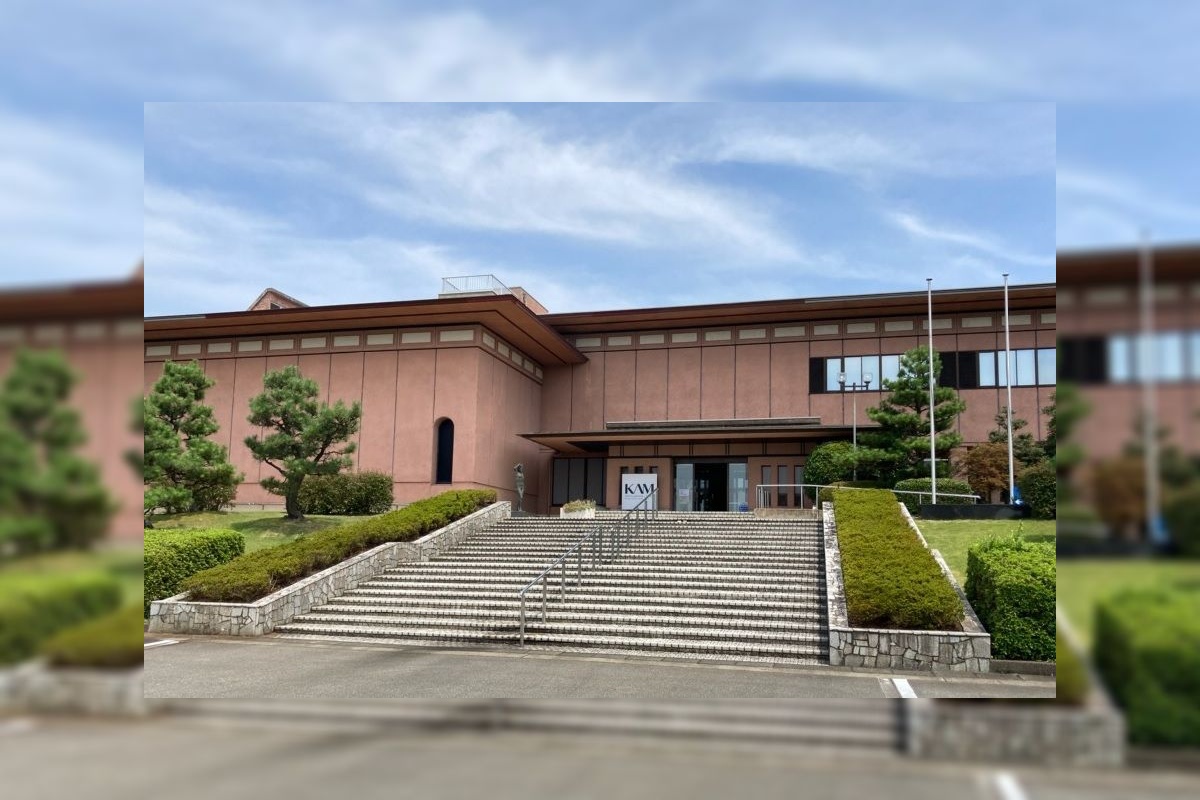Museum of Kutani Ware Nomi City
