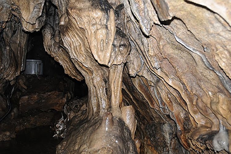 Isuzu Shonyudo Höhle