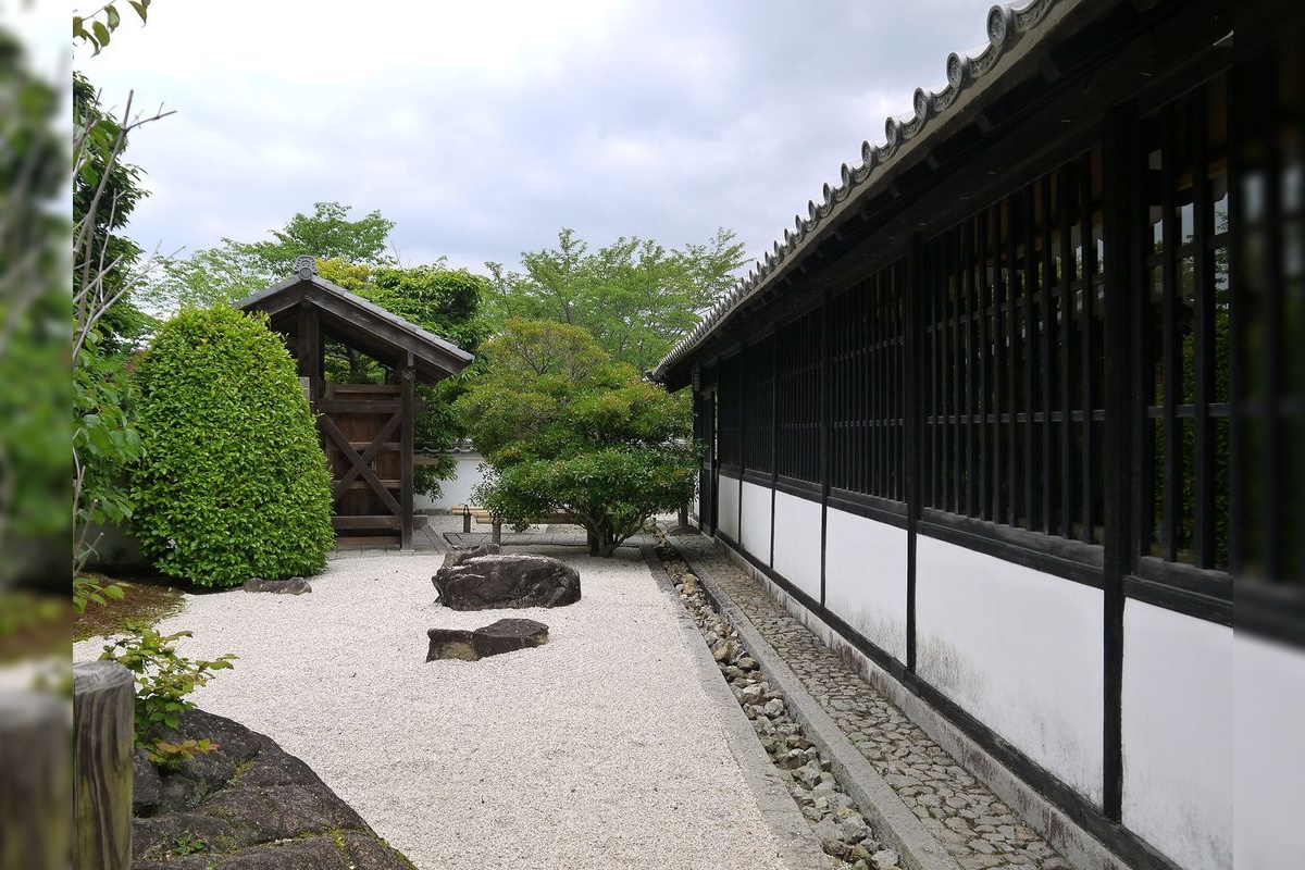 奧殿陣屋