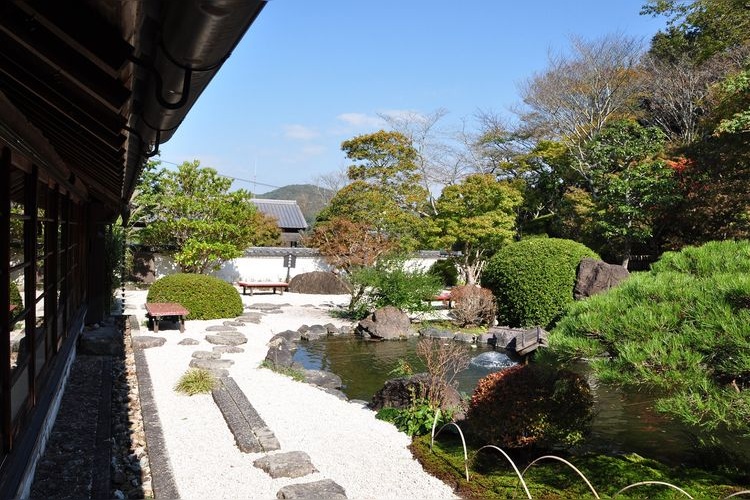 奧殿陣屋