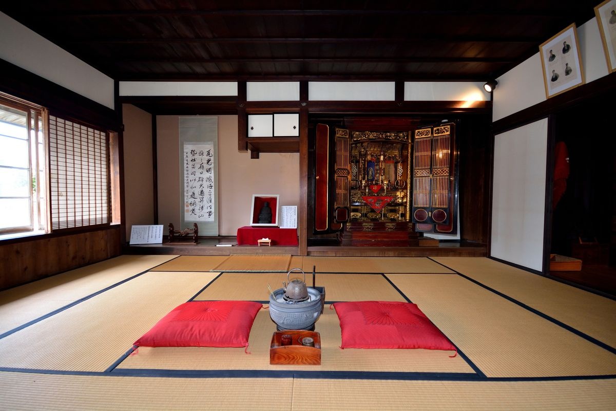 บ้านพักตระกูลซาซานามิเก่า (Kyu Sasanami-ke Residence)