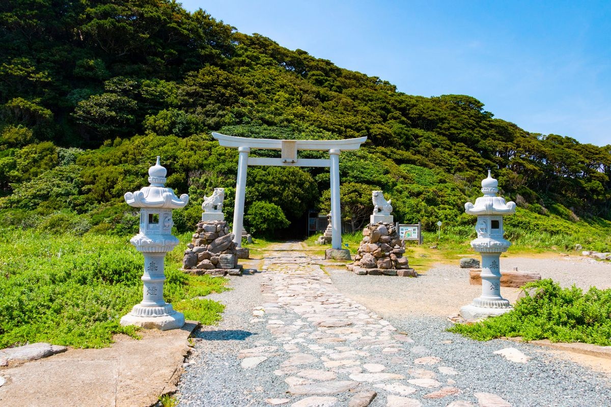 ศาลเจ้าโอ มินาโตะ (Ominato Shrine)