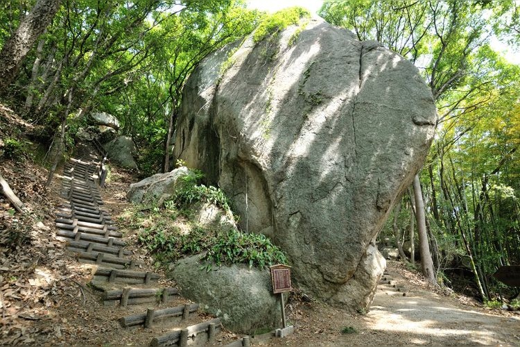 大坂城石垣石切丁场遗址(天狗岩丁场遗址) 2