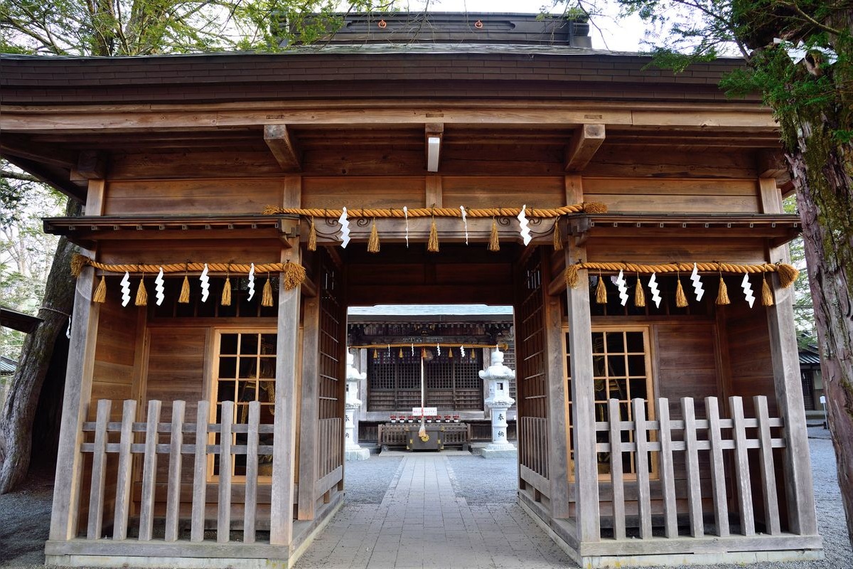 Osunofumi Sengen Jinja (Shrine แห่ง Oshino Hakkai)