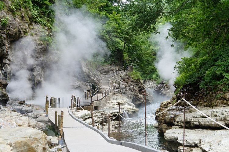 Oyasukyo Gorge 6
