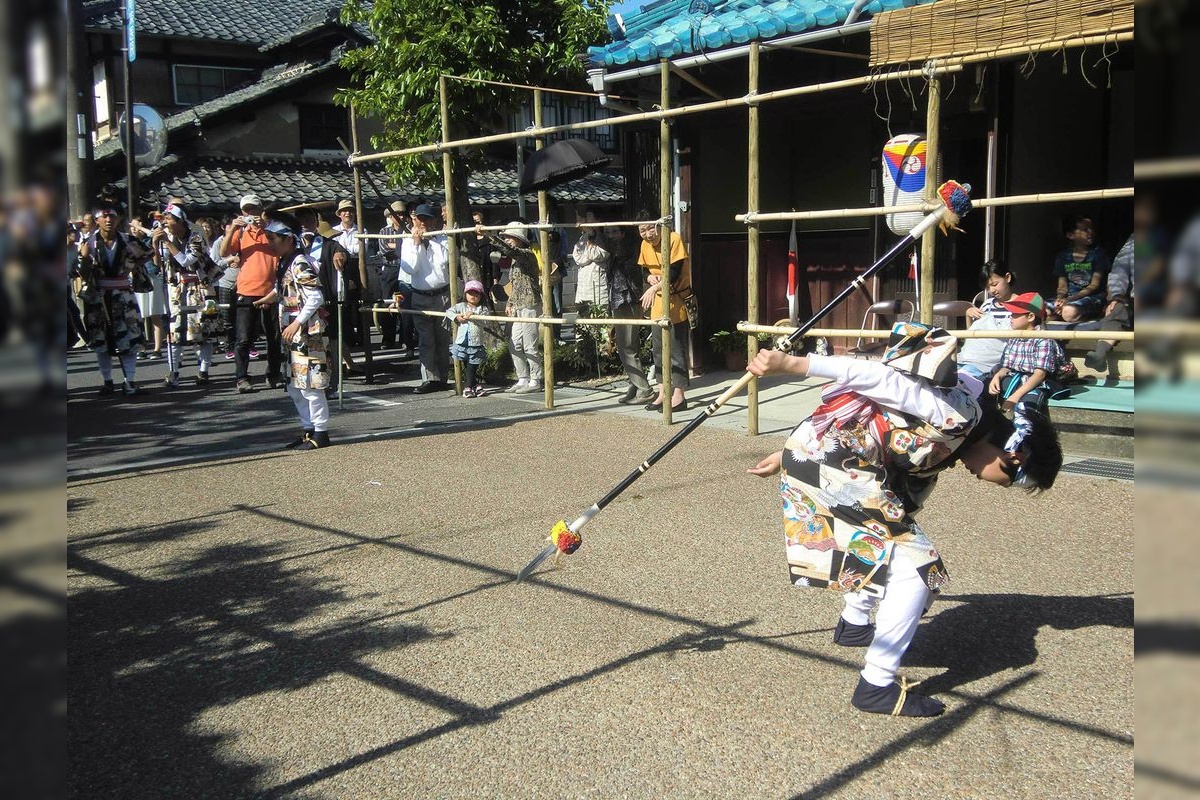 Ozu Shrine (Nagatoburi)
