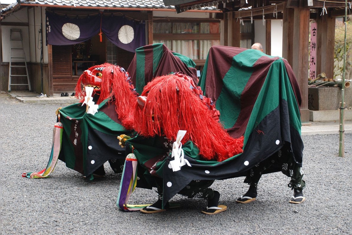敢国神社例祭