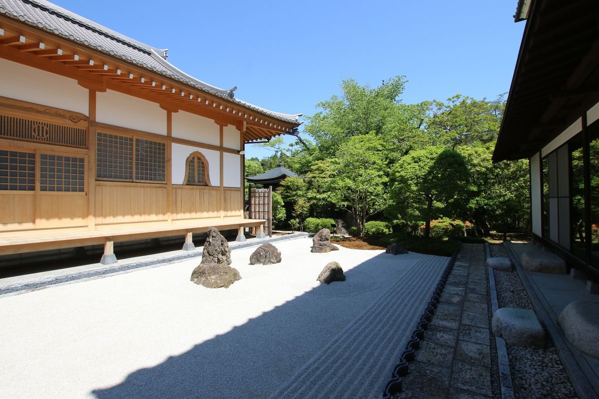Rinno-ji Temple