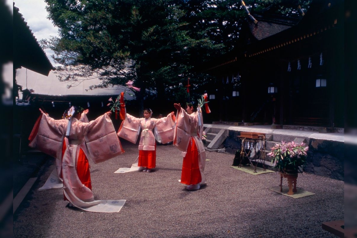 Saikusa Matsuri (Isagawa-jinja)