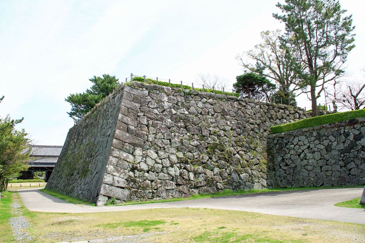 Saga Castle Ruins