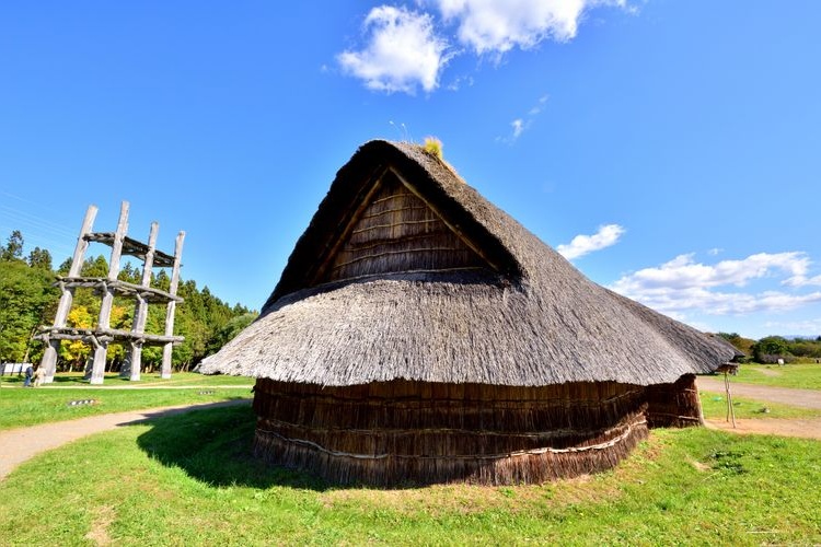 산내마루야마 유적 (Sannai-Maruyama Site)