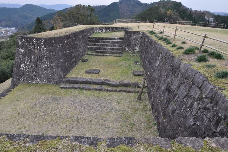 Sashiki Castle Ruins