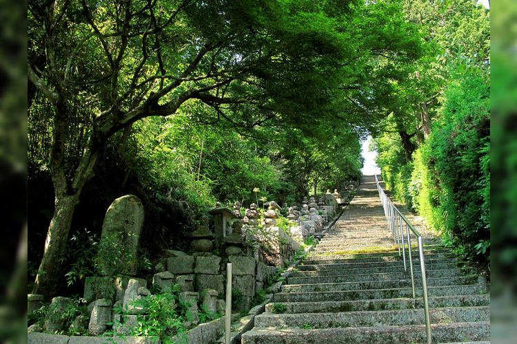 石塔寺 2