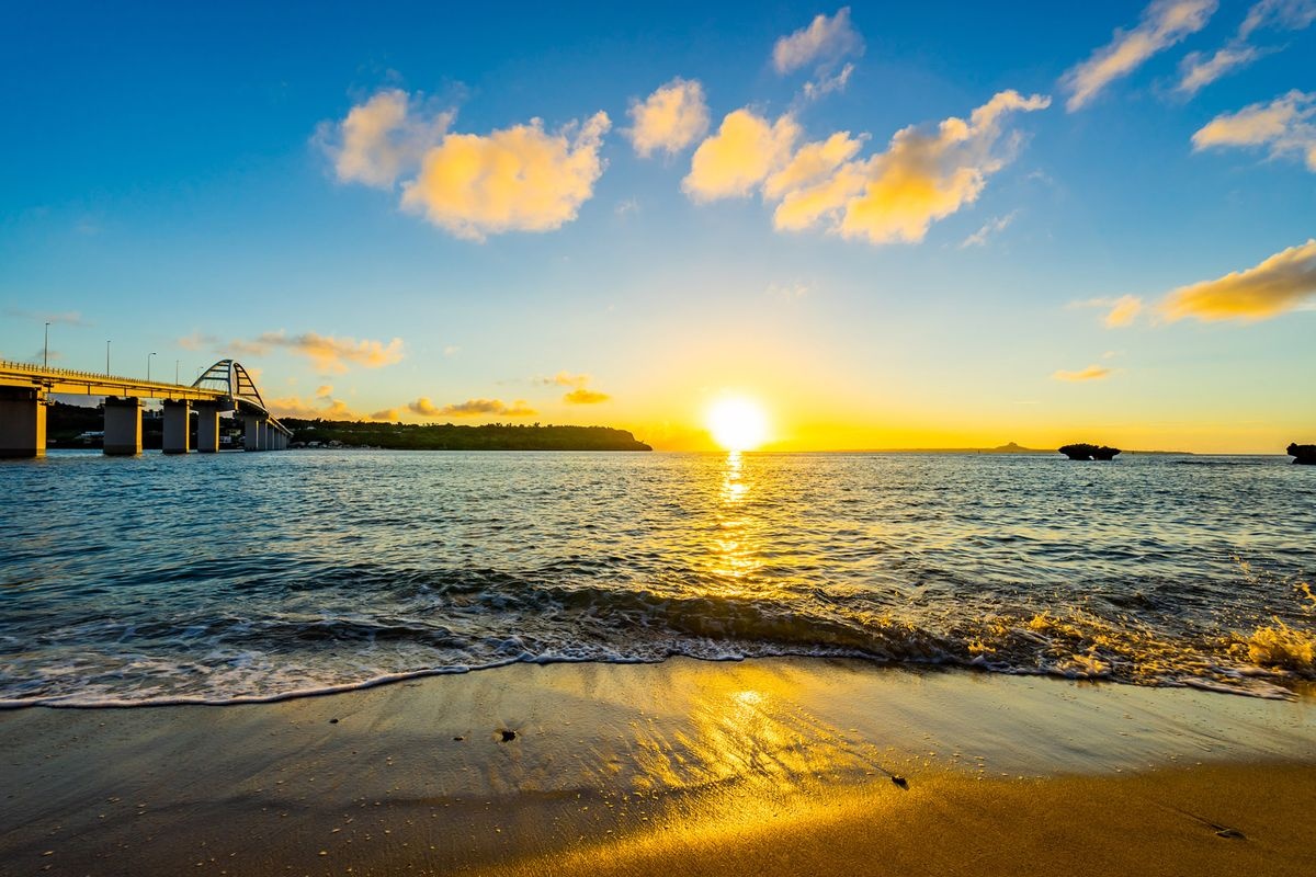 濑底海滩 (Sesoko Beach)