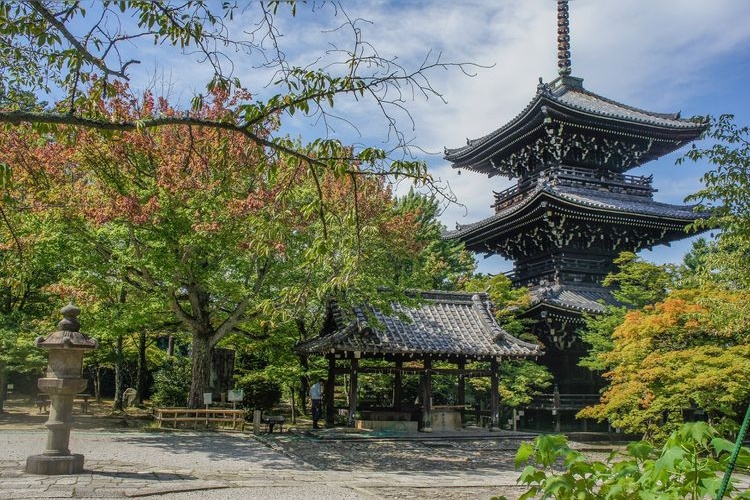 Shinsho Gokuraku-ji (Shinnyodo)