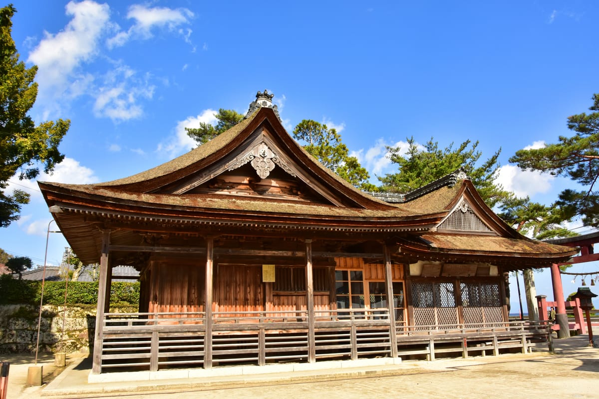 ศาลเจ้าชิราฮิเกะ (Shihige Shrine)