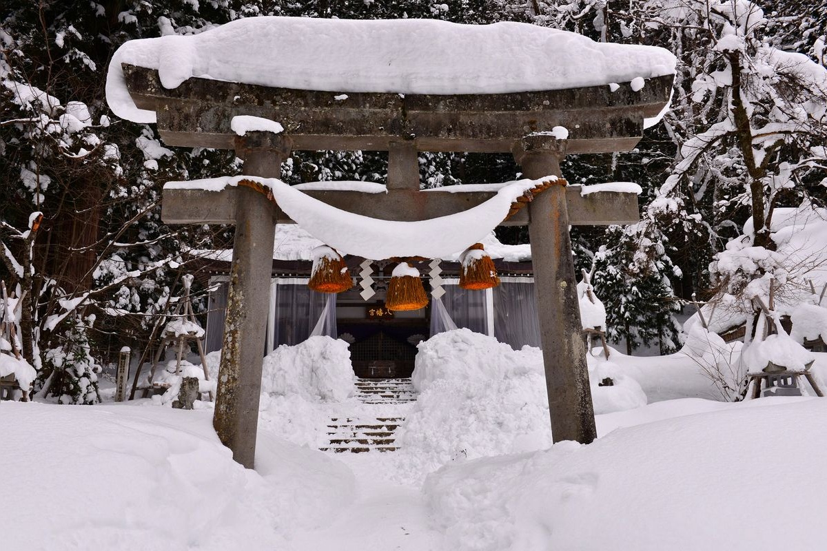 白川八幡宮 (Shirakawa Hachiman-gu)