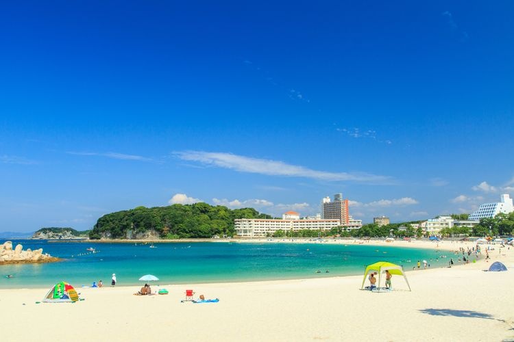 Shirarahama Beach