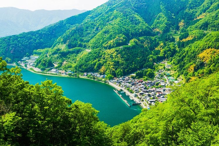 Sugeura Lakeside Village Landscape 2