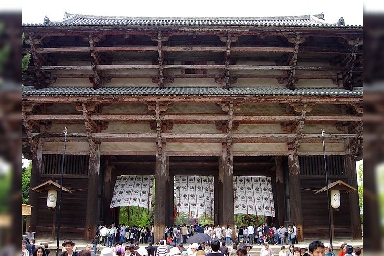 Todai-ji Temple 8