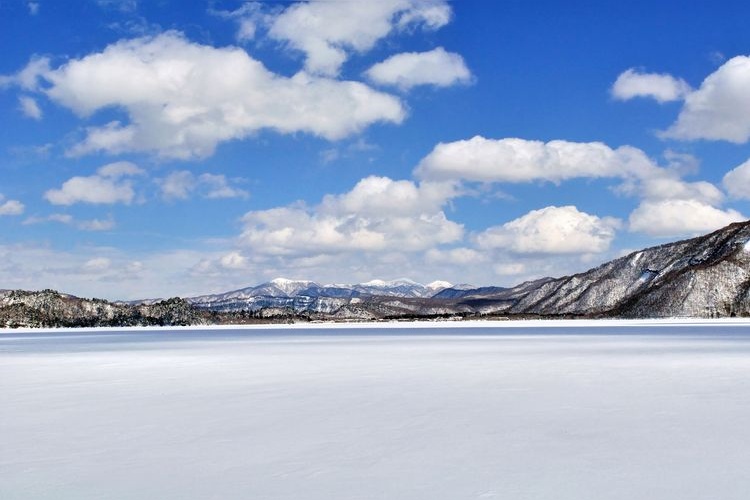ทะเลสาบโทวาดะ (Lake Towada)