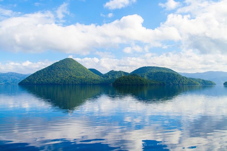 Tōya-ko (Lake Tōya) 2