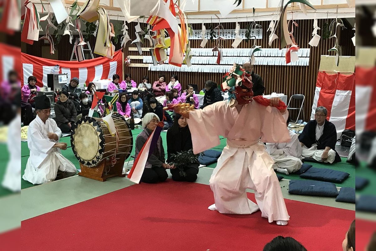 Tsuno Jinja Shinto Winter Festival