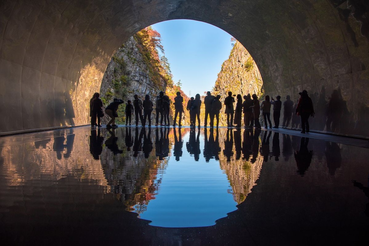 TUNNEL OF LIGHT(清津峡)