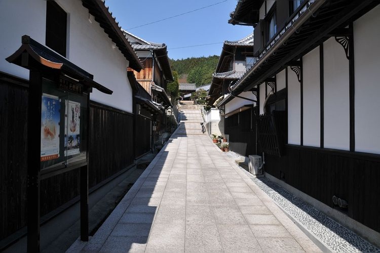 Uwacho Unomachi (Traditionelles Erbe) 2