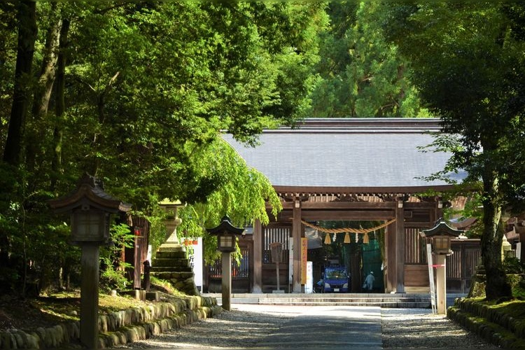 雄山神社(岩峅前立社壇) 2