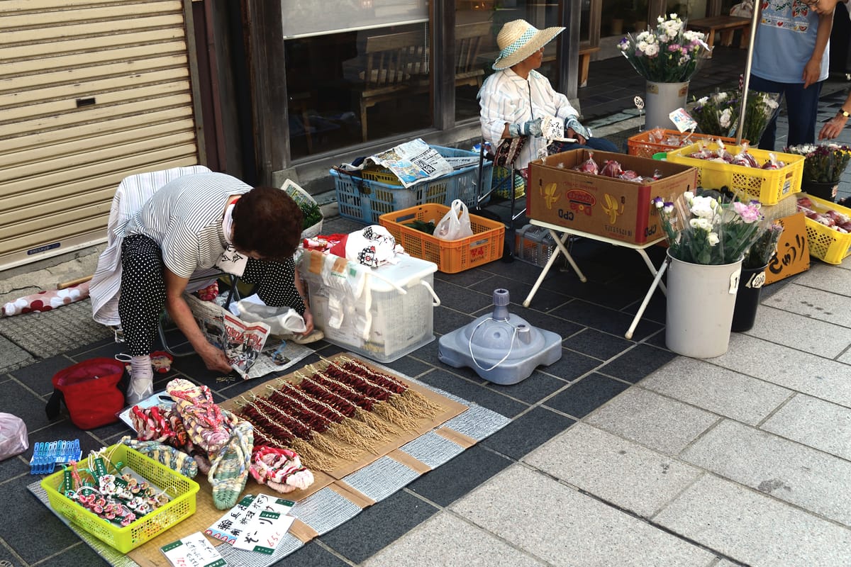 ตลาดเช้าวัตามะ (Wajima Morning Market)