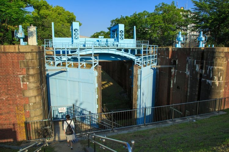 淀川旧分流施設 