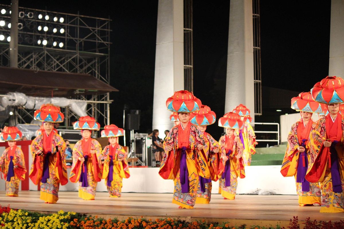 Lễ hội Yomitan (Yomitan Matsuri)