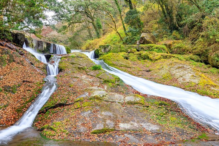Shijusanman Falls