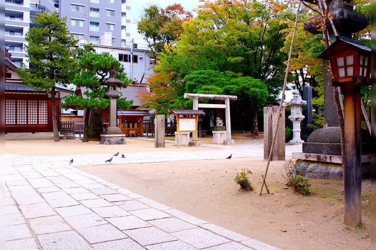 Yotsushira Shrine