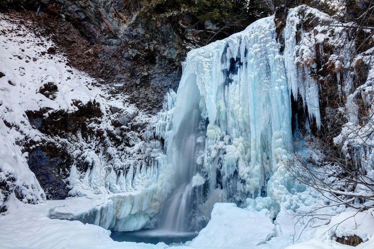 善五郎瀑布 (Zengoro Falls)